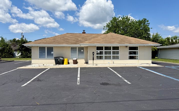 Pictures of Office property located at 366 S OYSTER BAY RD, HICKSVILLE, NY 11801 for sales - image #1