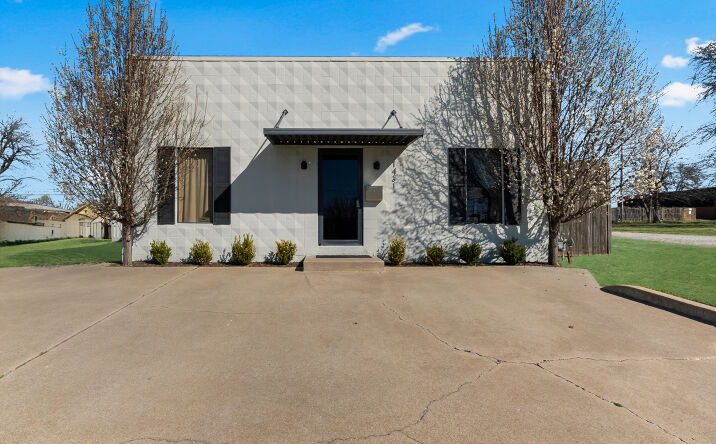 Pictures of Special Purpose property located at 1431 E 3 ST S, TULSA, OK 74135-1716 for sales - image #1