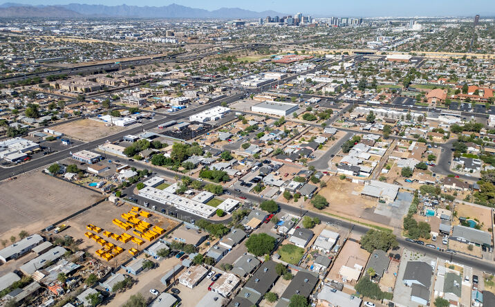 Pictures of Multifamily property located at 1801 - 1807 N 25th Pl, Phoenix, AZ 85008 for sales - image #1