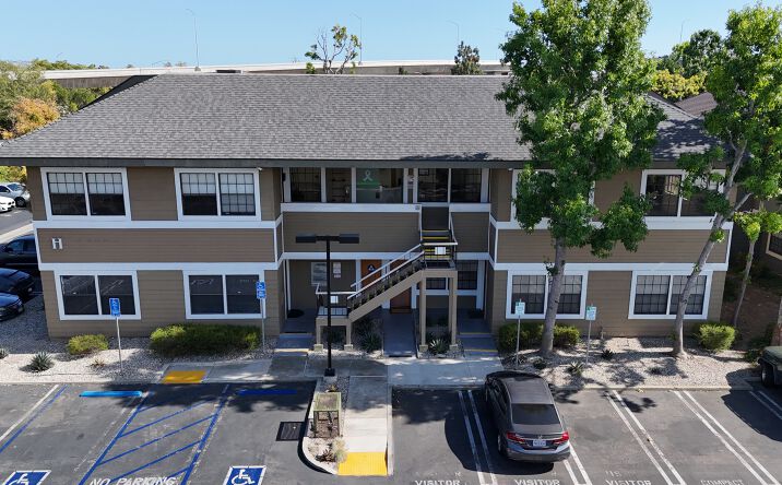 Pictures of Office property located at 2900 Bristol Street, Costa Mesa, CA 92626 for sales - image #1