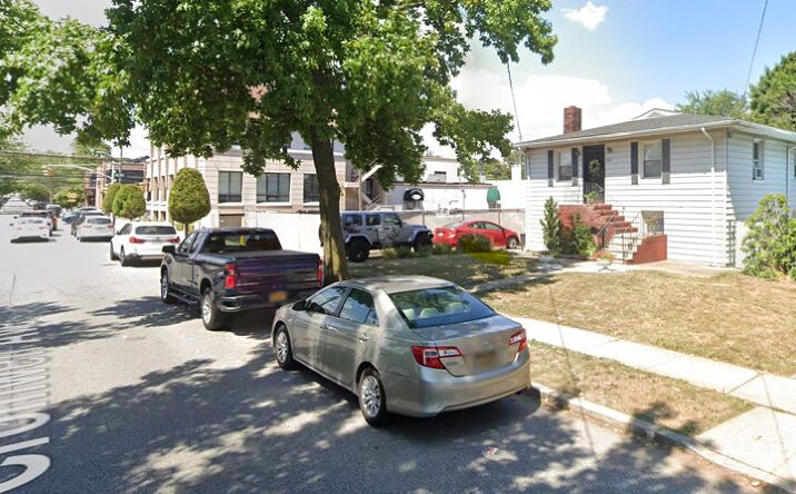 Pictures of Retail, Office property located at 347 Cromwell Avenue, Staten Island, NY 10305 for sales - image #1