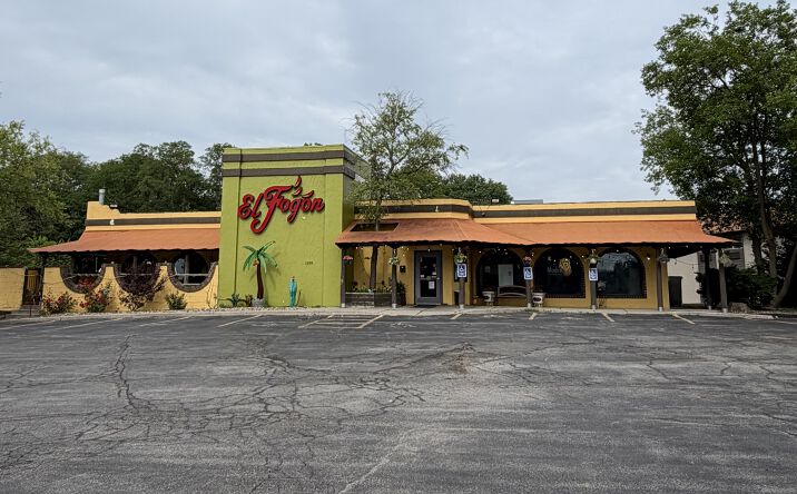 Pictures of Retail property located at 1250 8th Street, West Des Moines, IA 50265 for sales - image #1