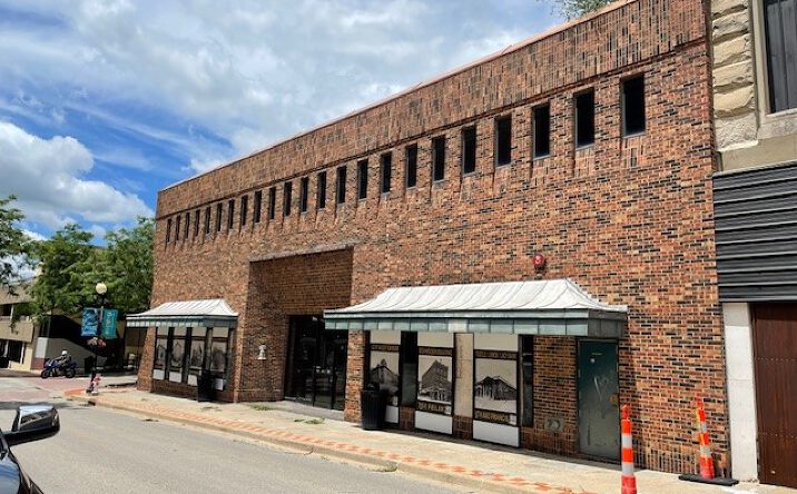 Pictures of Retail property located at 501 Felix St, Saint Joseph, MO 64501 for sales - image #1