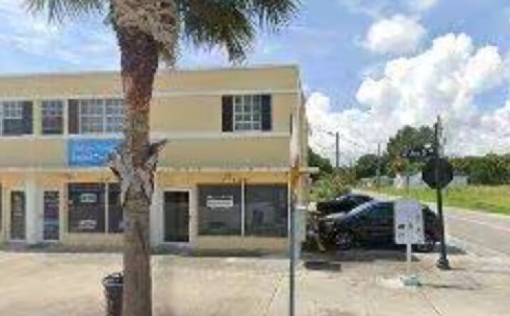 Pictures of Retail, Mixed Use property located at 1529 Avenue D, Fort Pierce, FL 34950 for sales - image #1