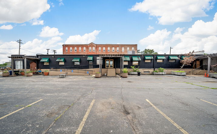 Pictures of Retail, Mixed Use property located at 110 Sidney Street, St. Louis, MO 63104 for sales - image #1