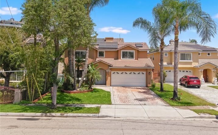 Pictures of Multifamily property located at 10401 Park Street, Bellflower, CA 90706 for sales - image #1