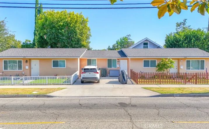Pictures of Multifamily property located at 333-335, Orange, CA 92866 for sales - image #1