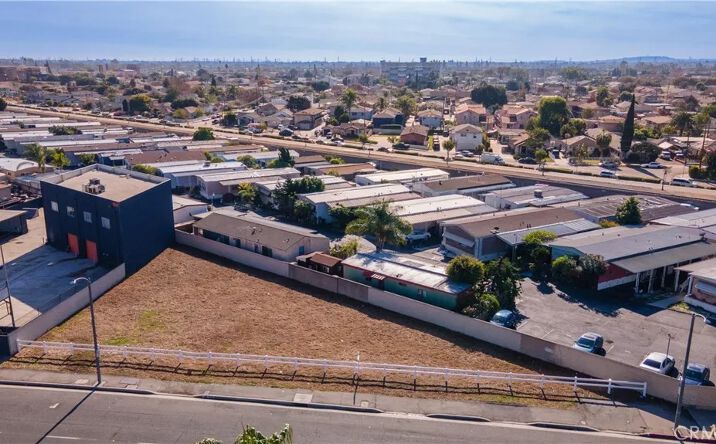 Pictures of Land property located at 9548 Alondra, Bellflower, CA 90706 for sales - image #1