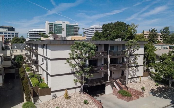 Pictures of Multifamily property located at 215 S Madison, Pasadena, CA 91101 for sales - image #1