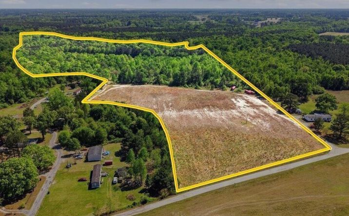 Pictures of Land property located at 209 Buggy St, Pikeville, NC 27863 for sales - image #1