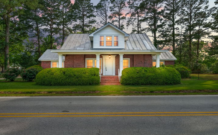 Pictures of Retail, Industrial, Mixed Use property located at 207 W 3rd Street, Princeton, NC 27569 for sales - image #1
