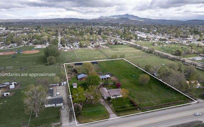 Pictures of Retail, Mixed Use, Land property located at 338, 340 & TBD W Hwy 52, Emmett, ID 83617 for sales - image #1