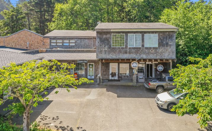 Pictures of Retail, Mixed Use property located at 171 Sunset Blvd, Cannon Beach, OR 97110 for sales - image #1