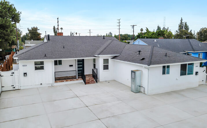 Pictures of Multifamily property located at 6852 CLAIRE AVE, RESEDA, CA 91335-3840 for sales - image #1