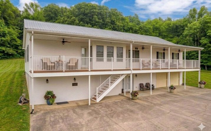 Pictures of Mixed Use, Special Purpose, Multifamily property located at 1700 Cedar Valley Road, Sweetwater, TN 37874 for sales - image #1