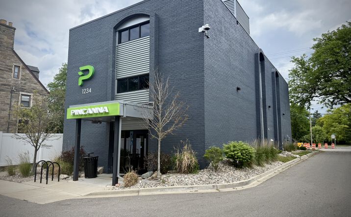 Pictures of Retail, Office property located at 1234 E GRAND RIVER AVE, EAST LANSING, MI 48823 for sales - image #1