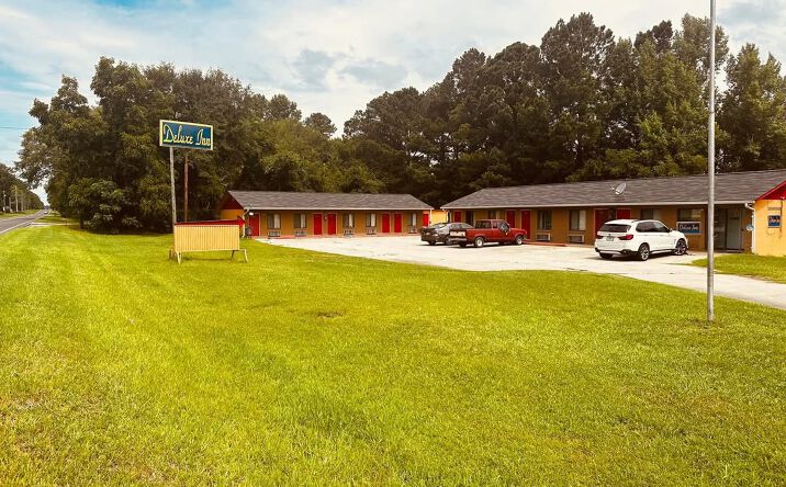 Pictures of Land, Multifamily, Hospitality property located at 466 West Trilby Street, Wrightsville, GA 31096 for sales - image #1