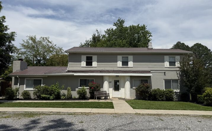 Pictures of Multifamily property located at 6628 Greer Rd, Knoxville, TN 37918 for sales - image #1