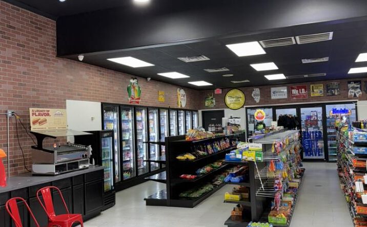 Pictures of Retail, Business for Sale property located at 2542 Stowmarket Ave, Rockford, IL 61108-5017, 2837 11TH ST, Rockford, IL 61109-1205 for sales - image #1