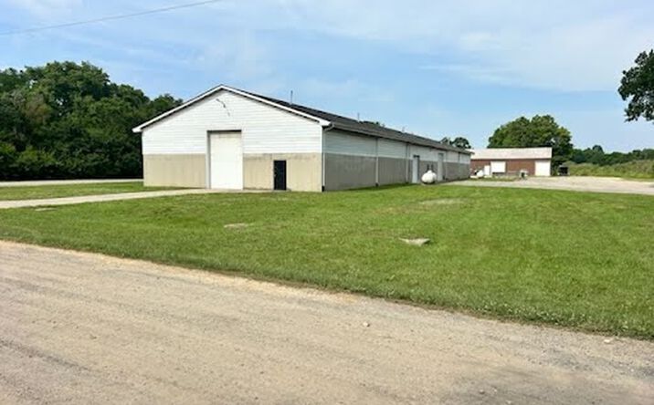 Pictures of Office, Industrial property located at 6950 Trenton Franklin Road, Middletown, OH 45042 for sales - image #1