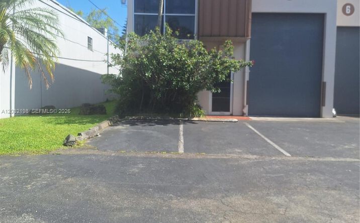 Pictures of Industrial property located at 14250 SW 136th St # 5, Miami, FL 33186 for sales - image #1