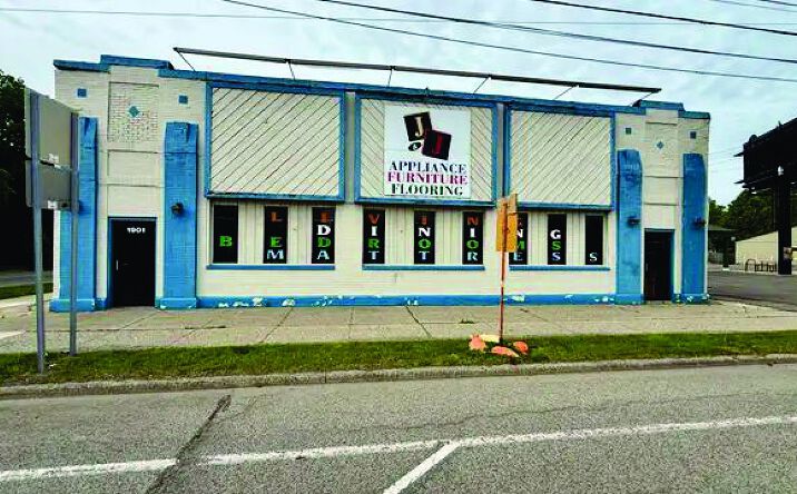 Pictures of Retail, Industrial property located at 1901 W Saginaw St, Lansing, MI 48915 for sales - image #1