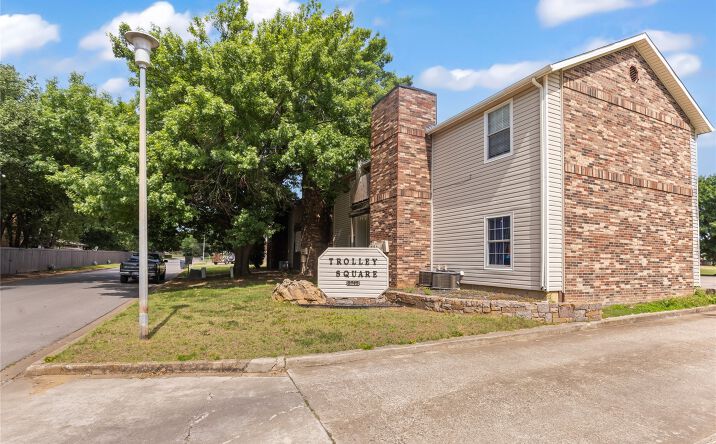 Pictures of Multifamily property located at 2715 Chattanooga, Ardmore, OK 73401 for sales - image #1