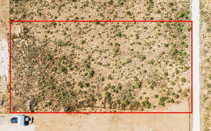 Pictures of Land property located at TBD Private Rd 303, Seminole, TX 79360 for sales - image #1
