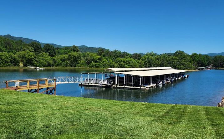 M2 Admirals Point, Hiawassee