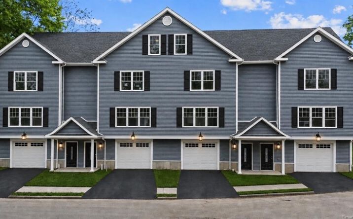 Pictures of Multifamily property located at 15 Colby Court, New Haven, CT 06515 for sales - image #1