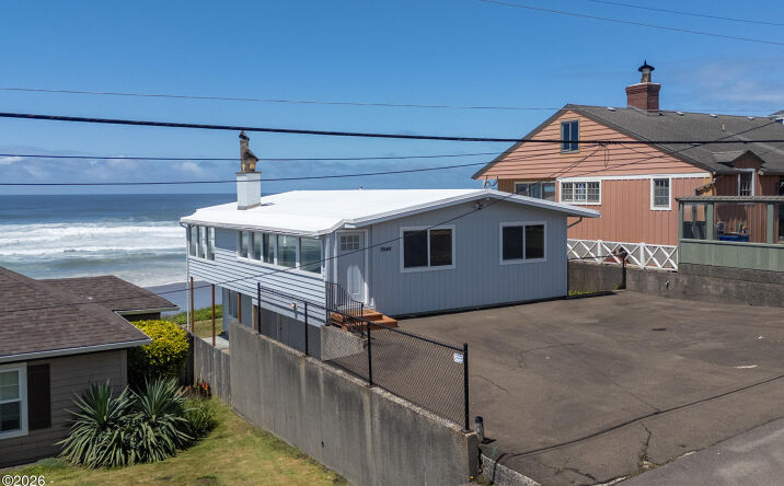 Pictures of Multifamily property located at 3549 NW JETTY AVE Avenue, Lincoln City, OR 97367 for sales - image #1