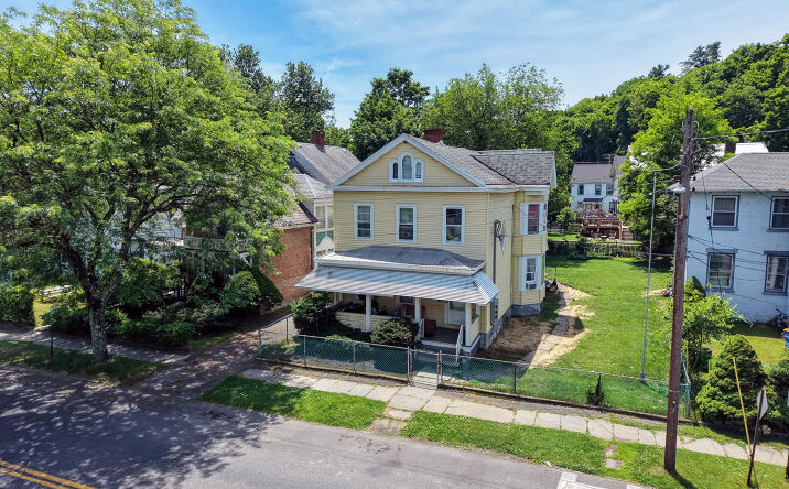 111 Wurts Street, Kingston