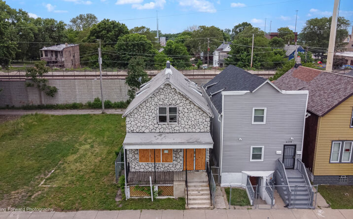 Pictures of Multifamily property located at 5538 South Perry Avenue, Chicago, IL 60621 for sales - image #1