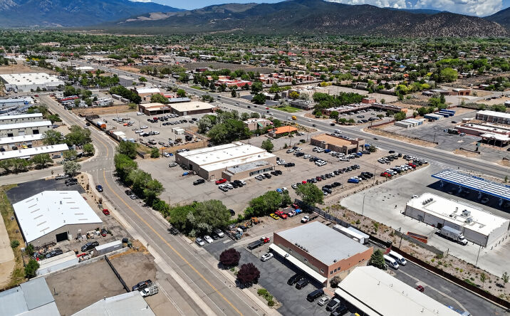 Pictures of Retail, Industrial property located at 1040 Paseo Del Pueblo Sur, Taos, NM 87571 for sales - image #1