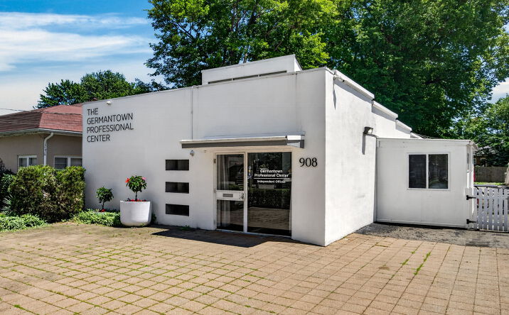 Pictures of Office property located at 908 Minoma Avenue, Louisville, KY 40217 for sales - image #1