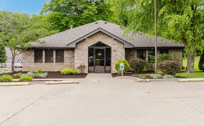 721 S LEWIS Lane, Carbondale