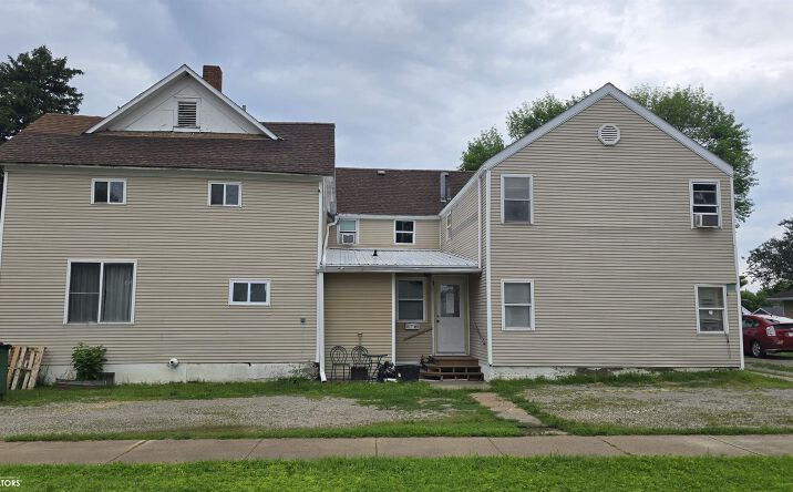 Pictures of Multifamily, Hospitality property located at 207 S Lake Street, Lake Mills, IA 50450 for sales - image #1