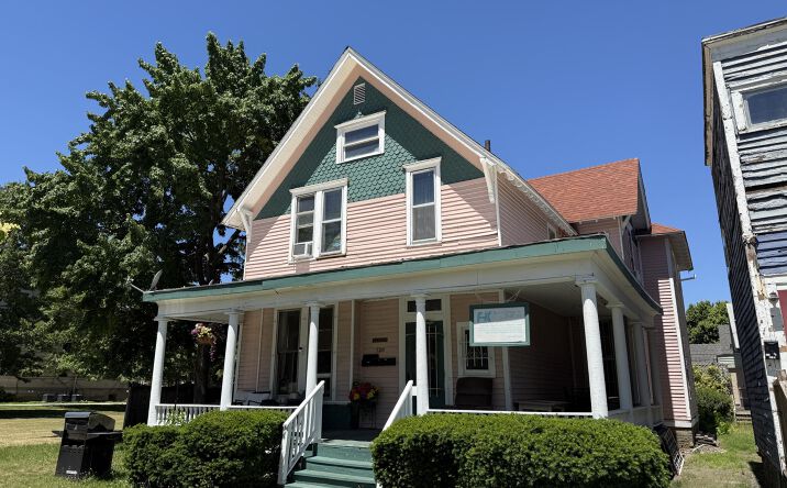 Pictures of Multifamily property located at 320 E 8th, Michigan City, IN 46360 for sales - image #1
