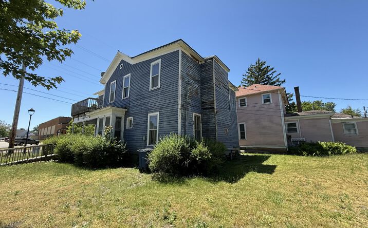 Pictures of Multifamily property located at 322 E 8th Street, Michigan City, IN 46360 for sales - image #1