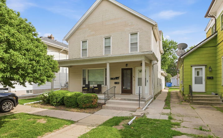 Pictures of Multifamily property located at 613 Webster Street, Ottawa, IL 61350 for sales - image #1