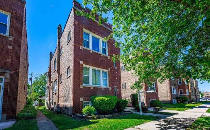 Pictures of Multifamily property located at 3430 Ridgeland Avenue, Berwyn, IL 60402 for sales - image #1