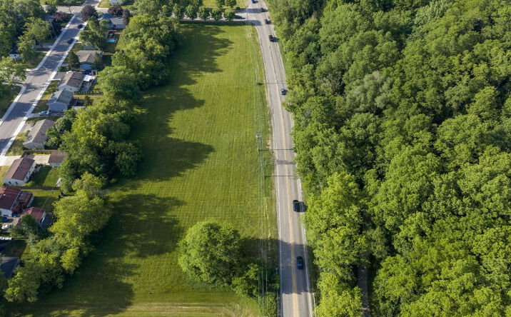 Pictures of Land property located at Lot 21 Route 31, Carpentersville, IL 60110 for sales - image #1