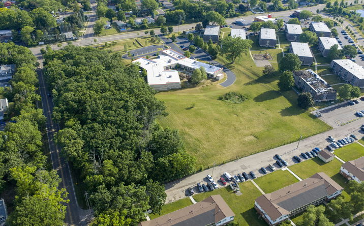Pictures of Land property located at Lot 15 Oak Ridge Road, Carpentersville, IL 60110 for sales - image #1