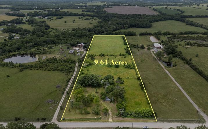 Pictures of Land property located at 5631 Clark RD, Meriden, KS 66512 for sales - image #1