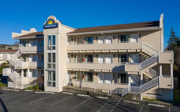 Pictures of Hospitality property located at 9100 Aurora Ave N, Seattle, WA 98103 for sales - image #1
