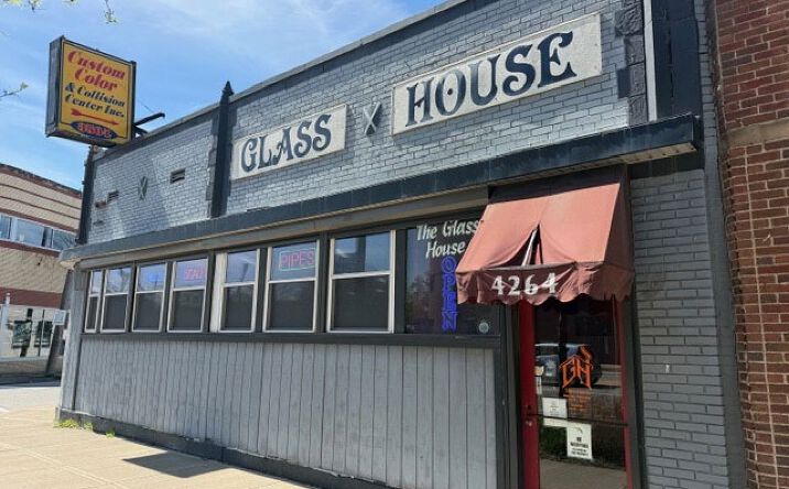 Pictures of Retail property located at 4264 Pearl Road, Cleveland, OH 44109 for sales - image #1