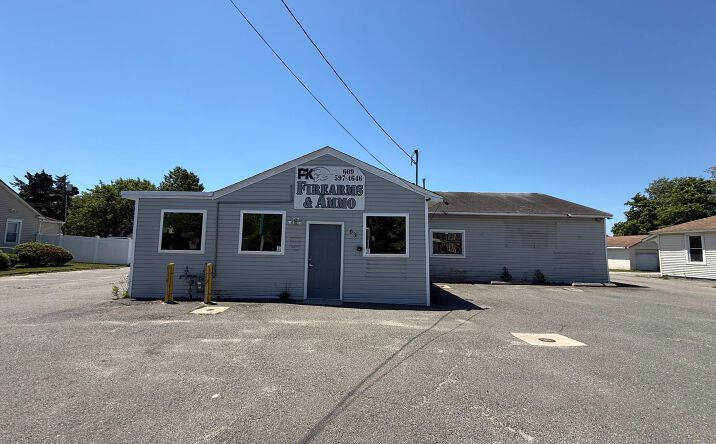 Pictures of Mixed Use property located at 63 E BAY AVE, MANAHAWKIN, NJ 08050-3101 for sales - image #1