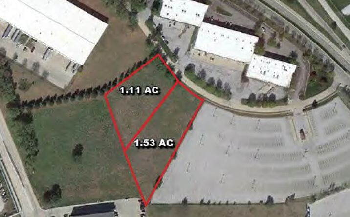 Pictures of Land property located at 1119 E Hartman Ave, Omaha, NE 68110 for comps - image #1