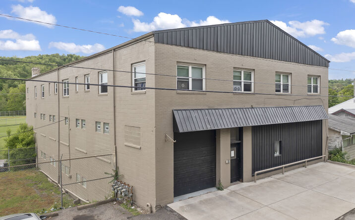 Pictures of Multifamily, Office, Self Storage property located at 414 East Lincoln Avenue, McDonald, PA 15057 for sales - image #1