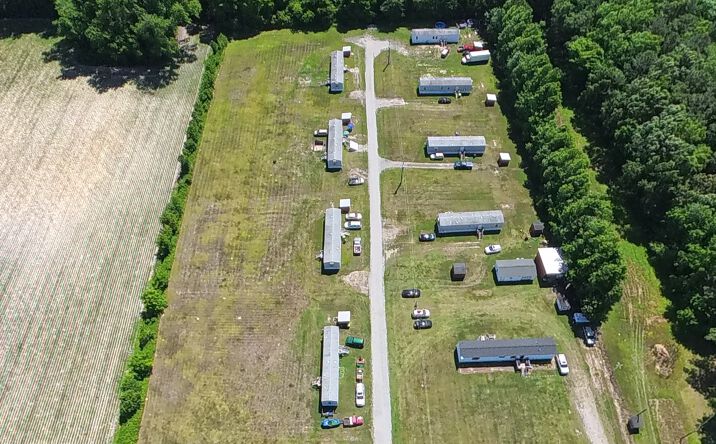 Pictures of Mobile Home Park property located at 3283 Fire Department Road, Williamston, NC 27892 for sales - image #1